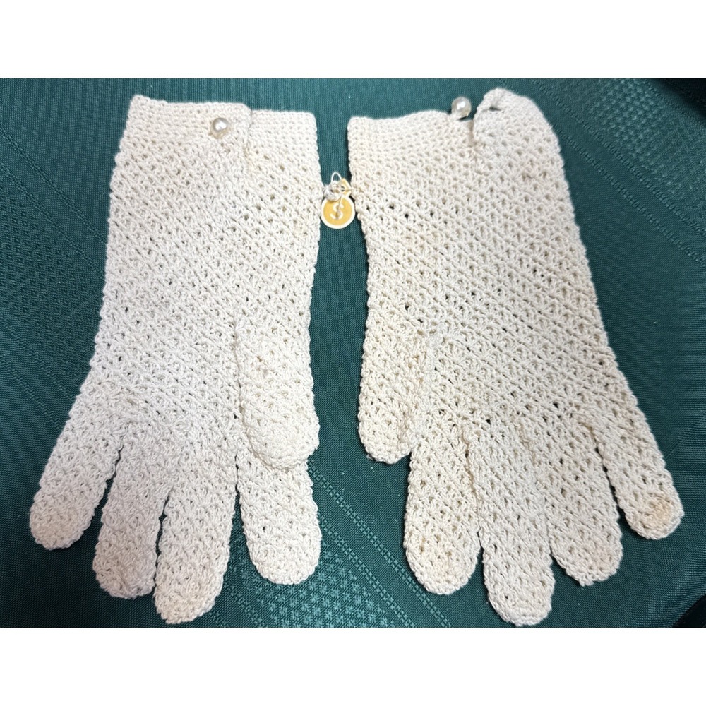 Saks Fifth Avenue Women's Gloves Small Crochet Made In Italy